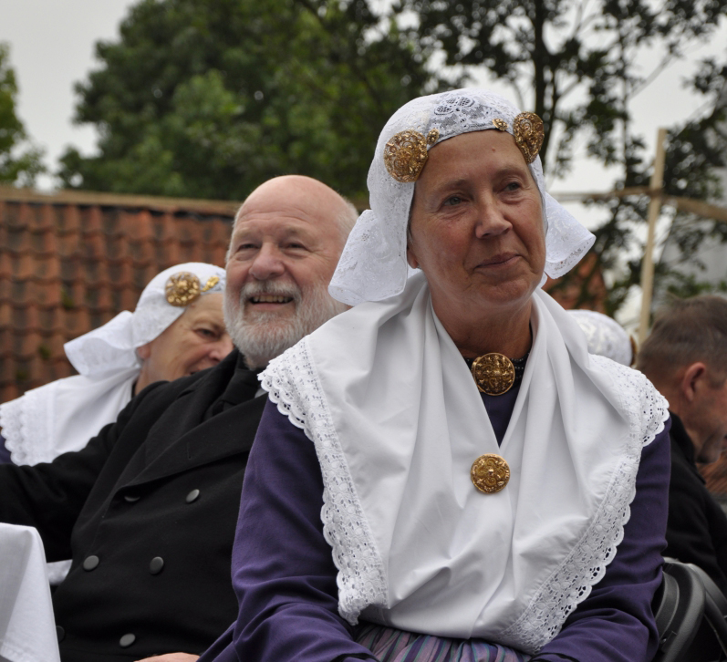 Drentse vrouw en man